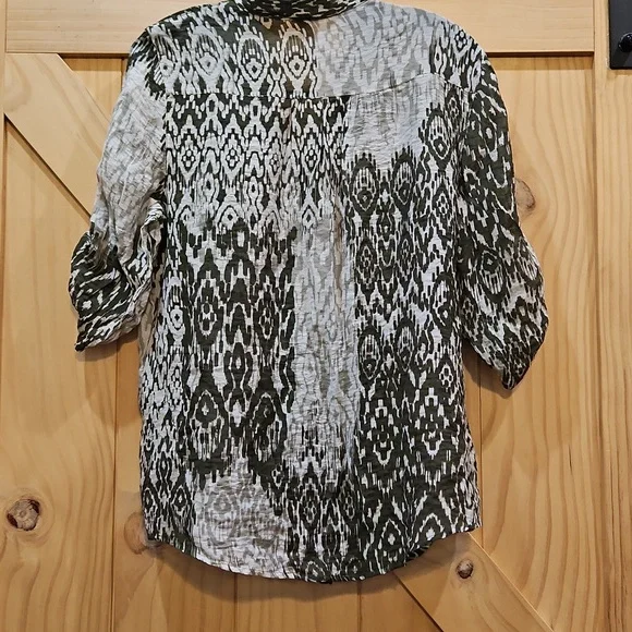 Ruby Rd. | Abstract Patterned Sheer Top | Medium - Picture 4 of 4